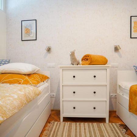 Piroska Bartokteri Apartman 02 เอ็กเกอร์ ภายนอก รูปภาพ